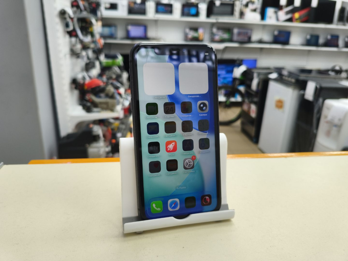 Смартфон Apple iPhone 11 64Gb