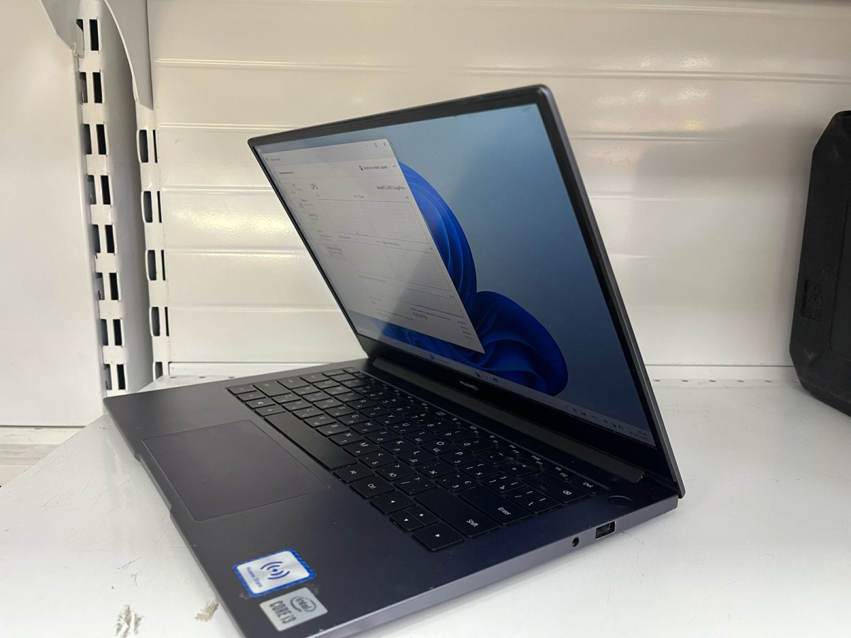 Ноутбук Huawei; Core i3-10110U, Intel UHD Graphics, 8 Гб, 240 Гб, Нет