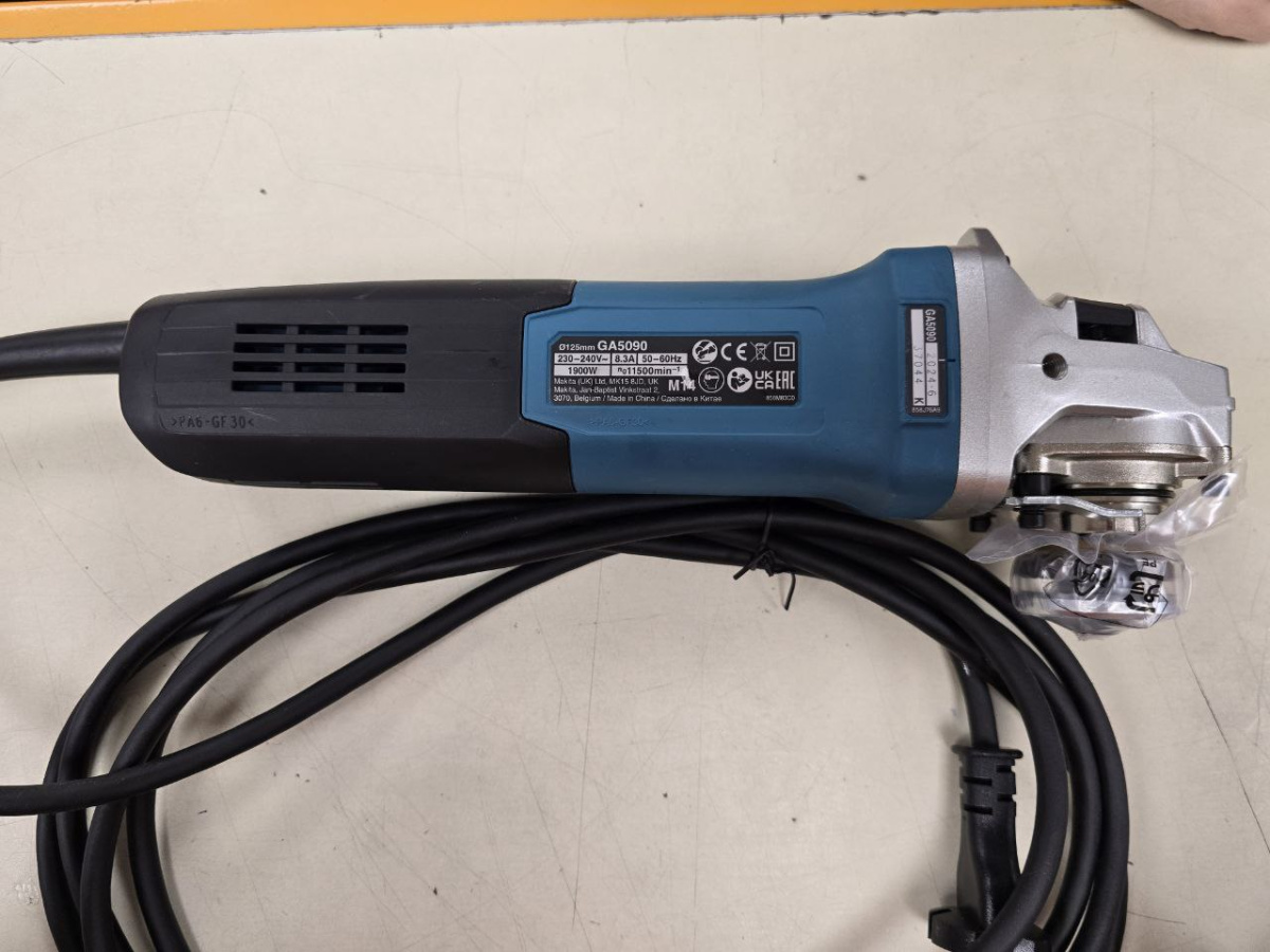 Угловая шлифмашина Makita GA-5090