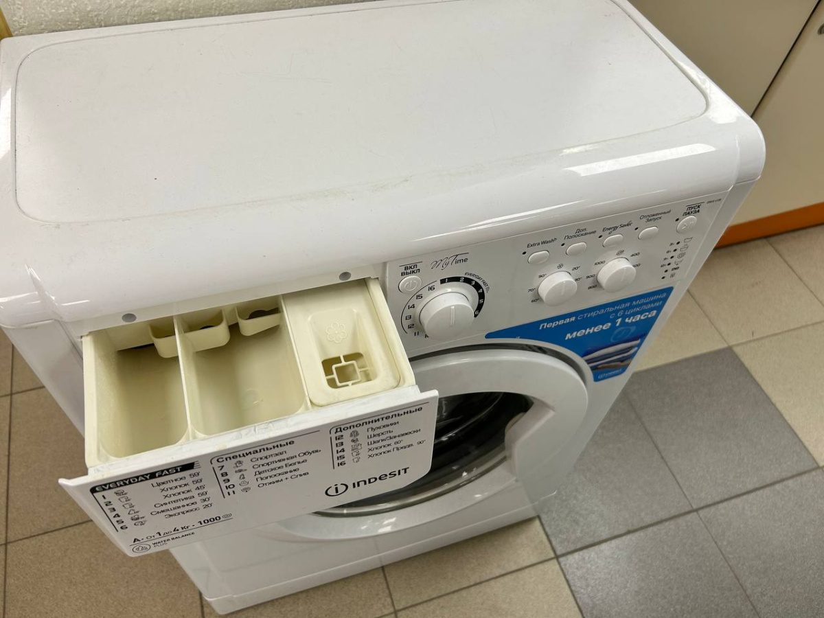 Стиральная машина Indesit EWUC 4105 CIS