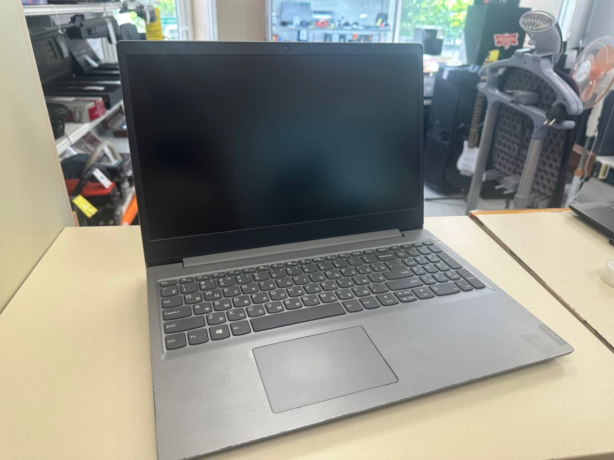 Ноутбук Lenovo; Ryzen 5 3500U, Radeon Graphics, 6 Гб, 256 Гб, Нет