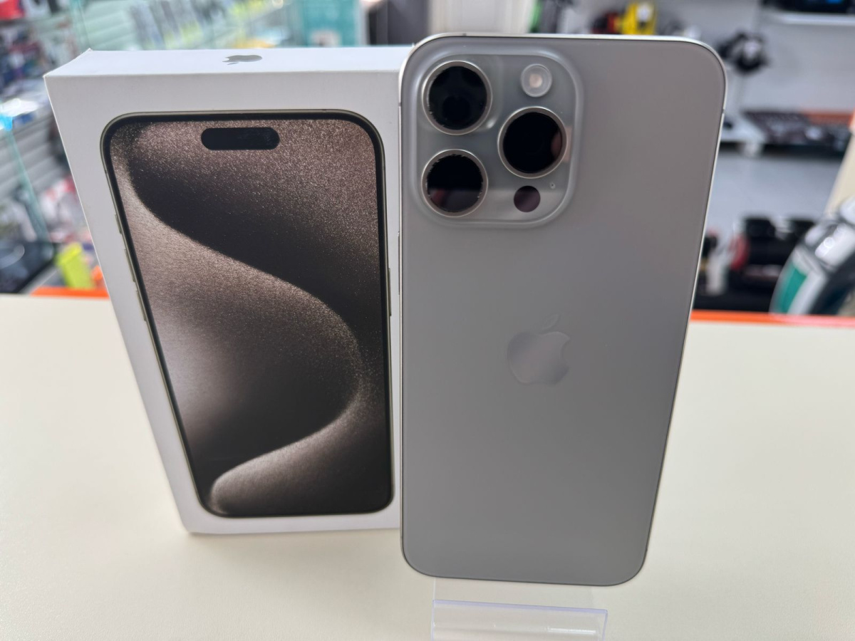 Смартфон Apple iPhone 15 Pro Max 256Gb