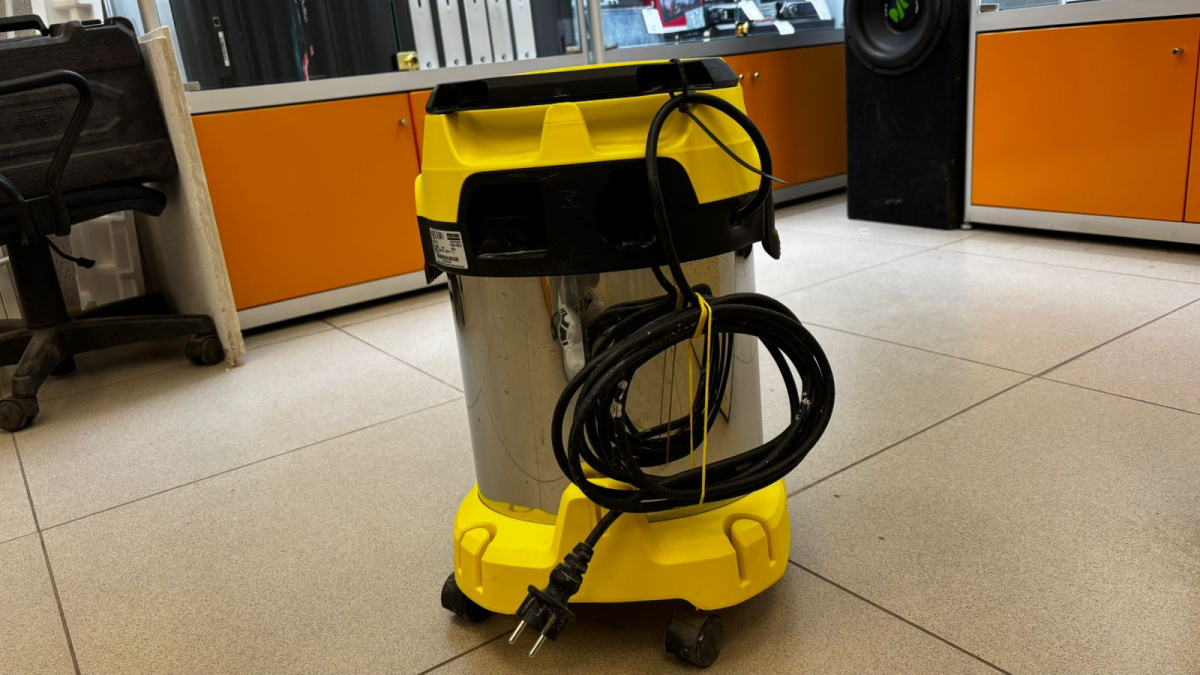Пылесос Karcher WD 3 P