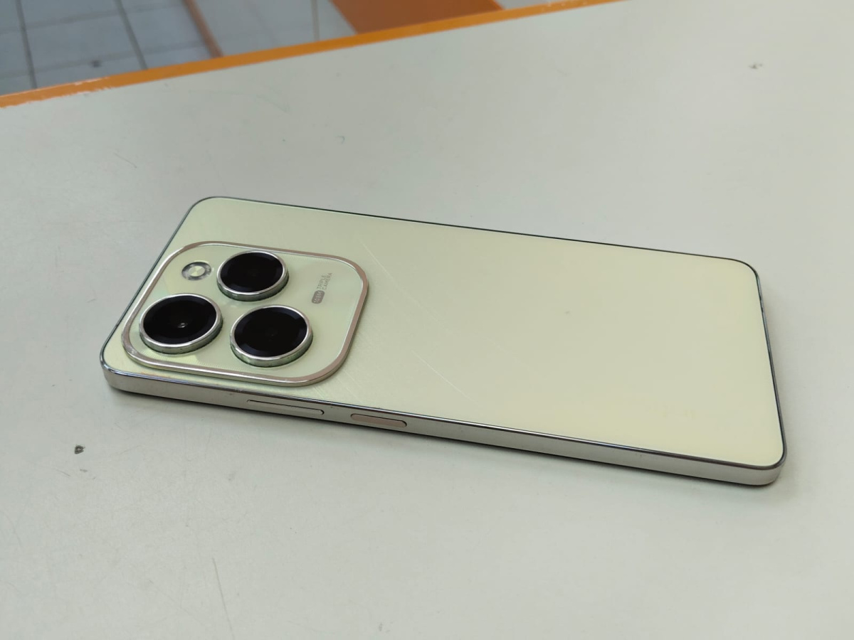Смартфон Infinix HOT 40 Pro 8/256