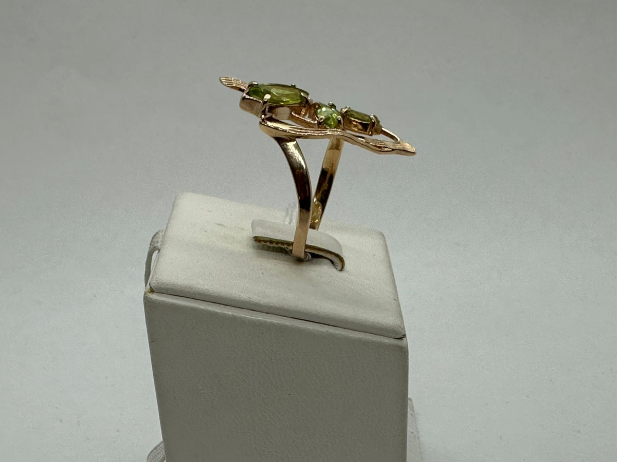 КОЛЬЦО С КАМНЯМИ (Au 585)