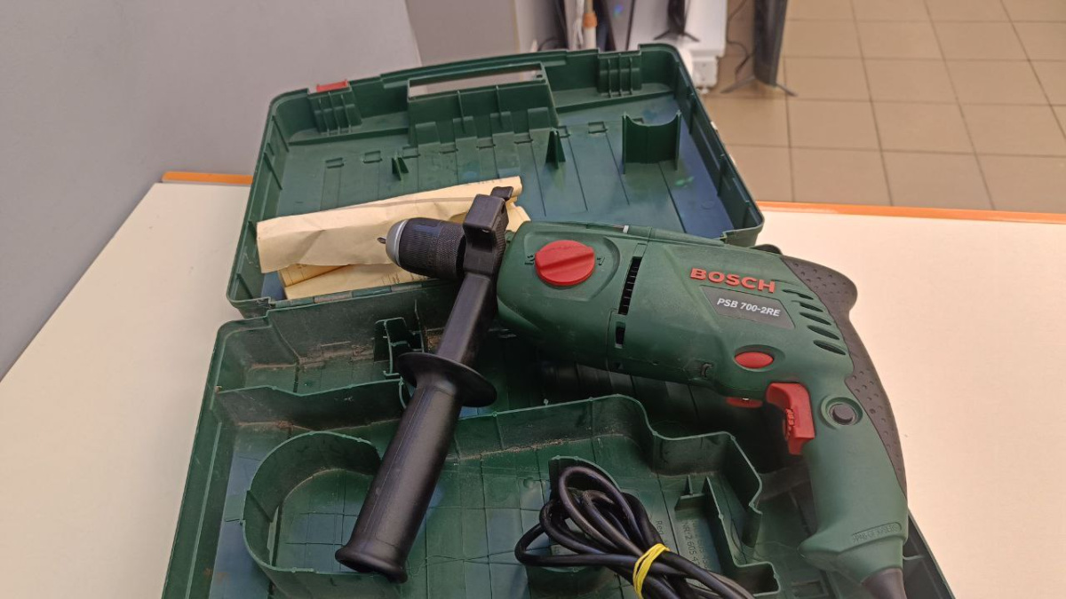 Дрель-ударная Bosch PSB 700 RE