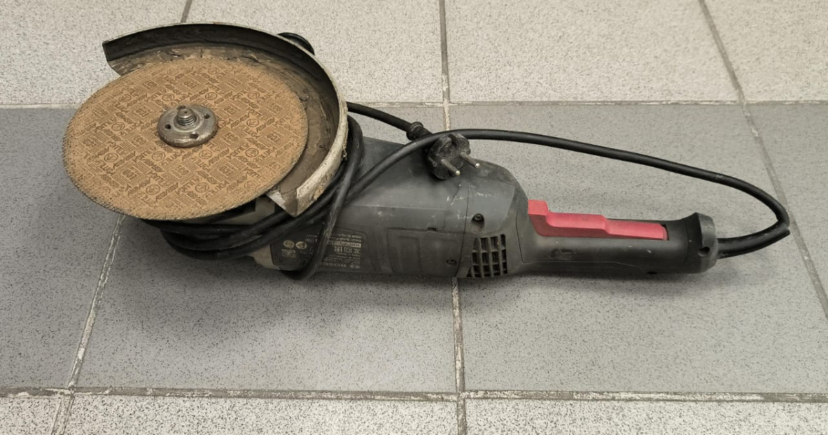 Угловая шлифмашина Bosch GWS 2200