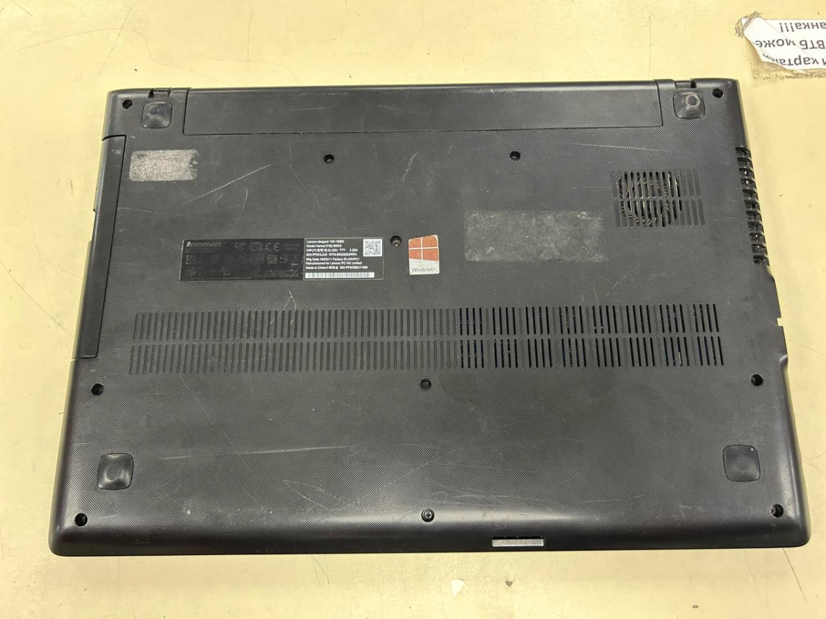 Ноутбук Lenovo IdealPad 100; Core i5-5200U, GeForce 920MX, 6 Гб, 256 Гб, Нет