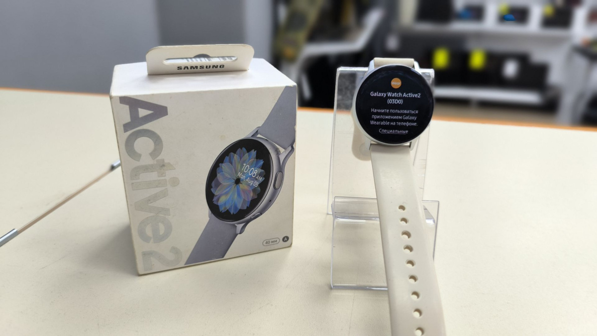Смарт-часы Samsung Galaxy Watch Active