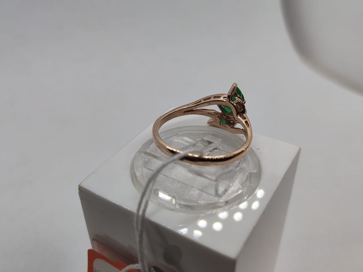 КОЛЬЦО С КАМНЯМИ (Au 585)