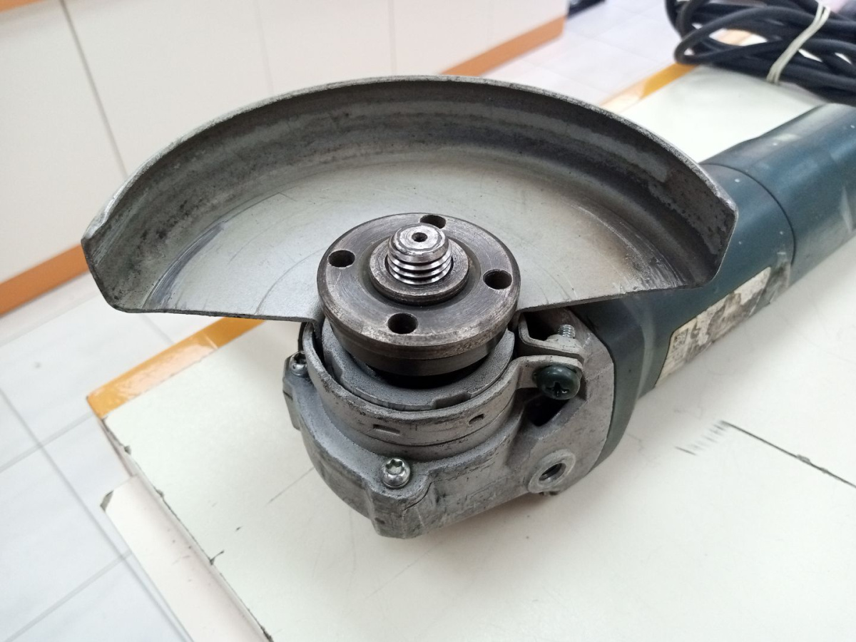 Угловая шлифмашина Metabo W650-125;