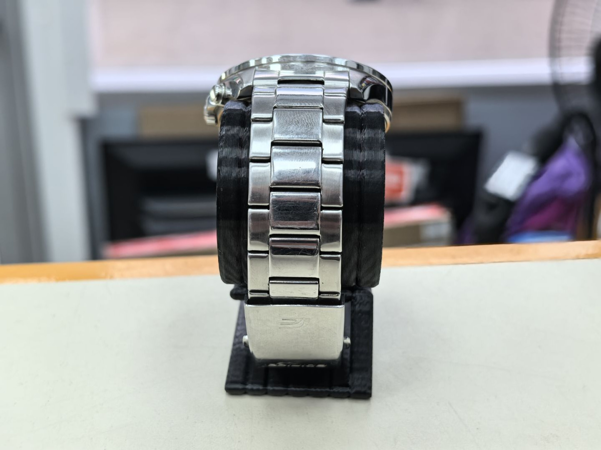 Часы наручные Casio Edifice EFV-550D-1A