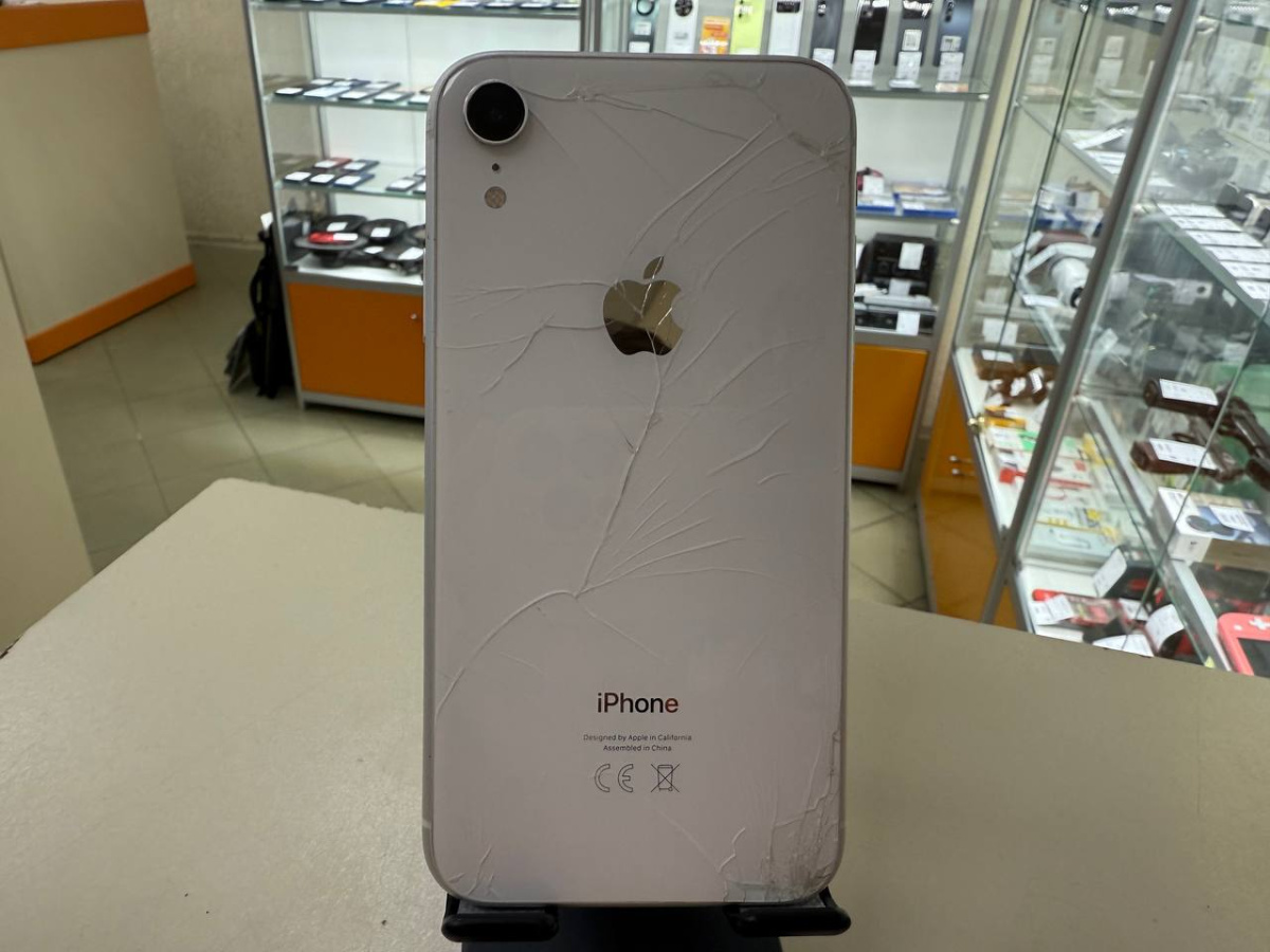 Смартфон Apple iPhone Xr 64Gb