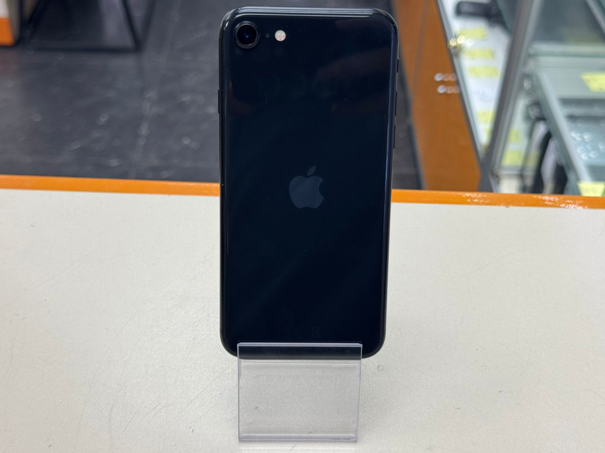 Смартфон Apple iPhone SE 2020 64Gb