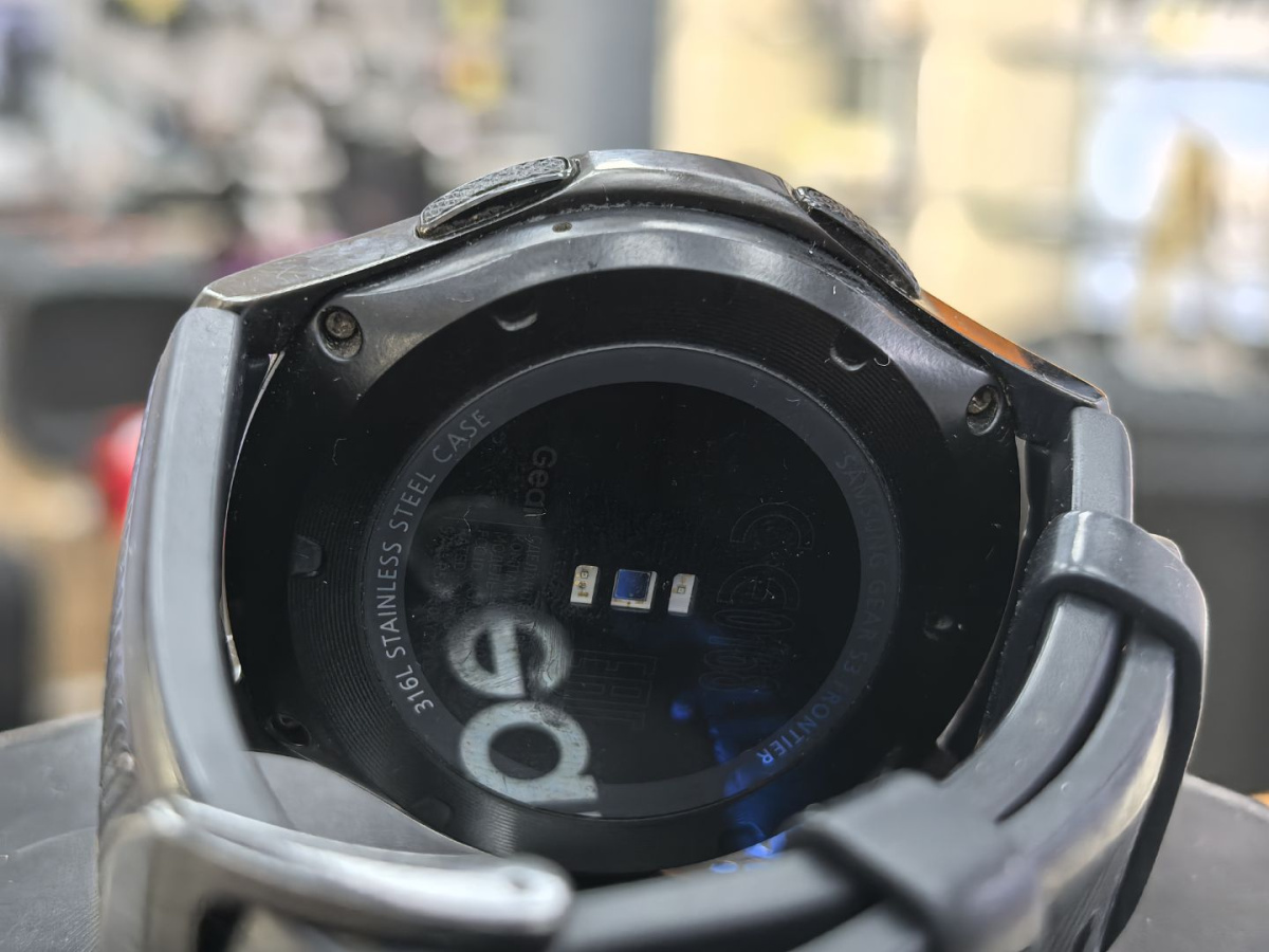 Смарт-часы Samsung Gear S3 Frointer