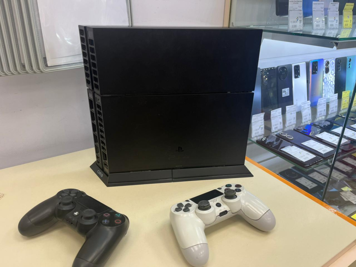 Игровая приставка PlayStation 4 FAT 500GB