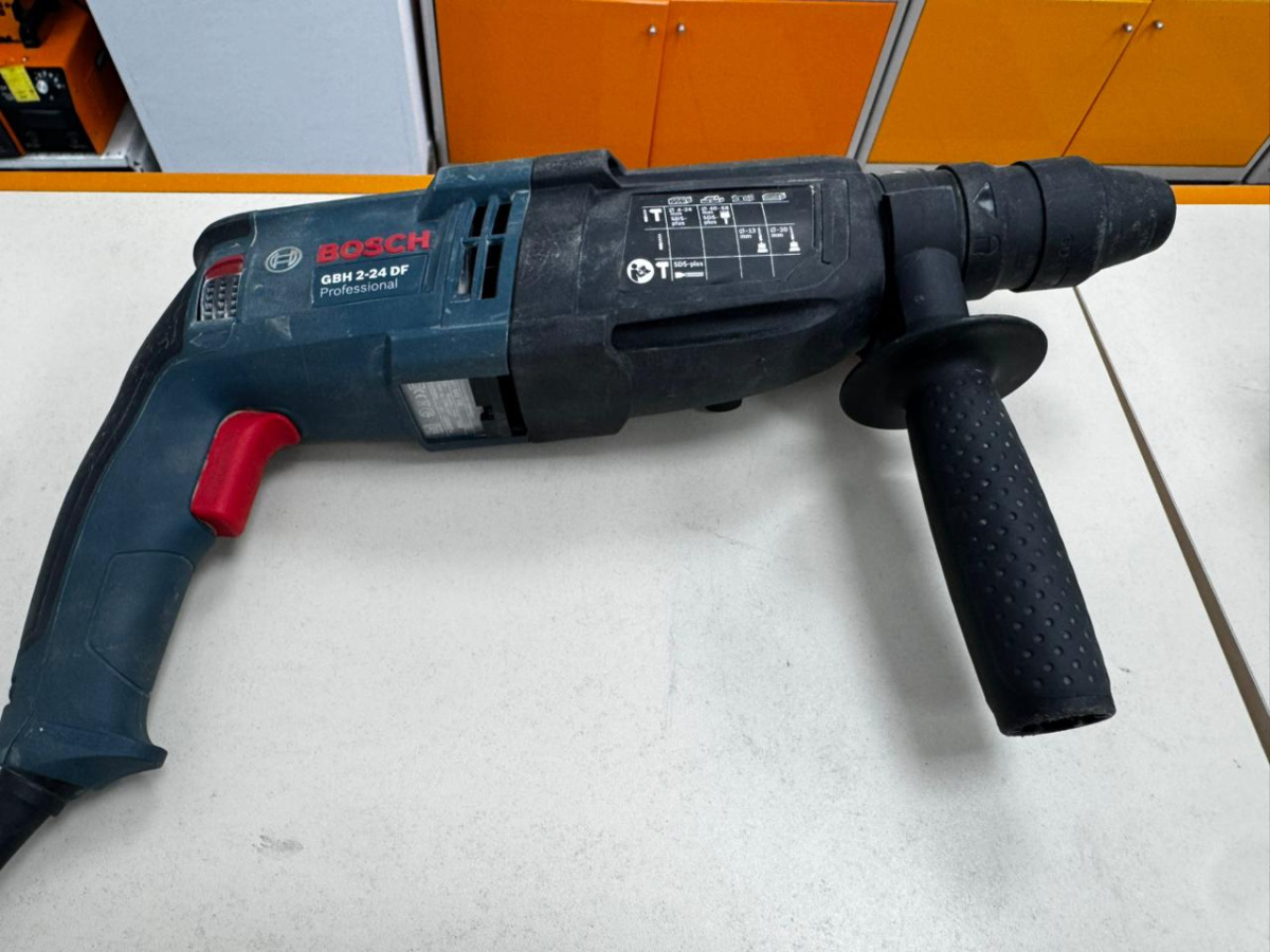 Перфоратор Bosch GBH2-24DF