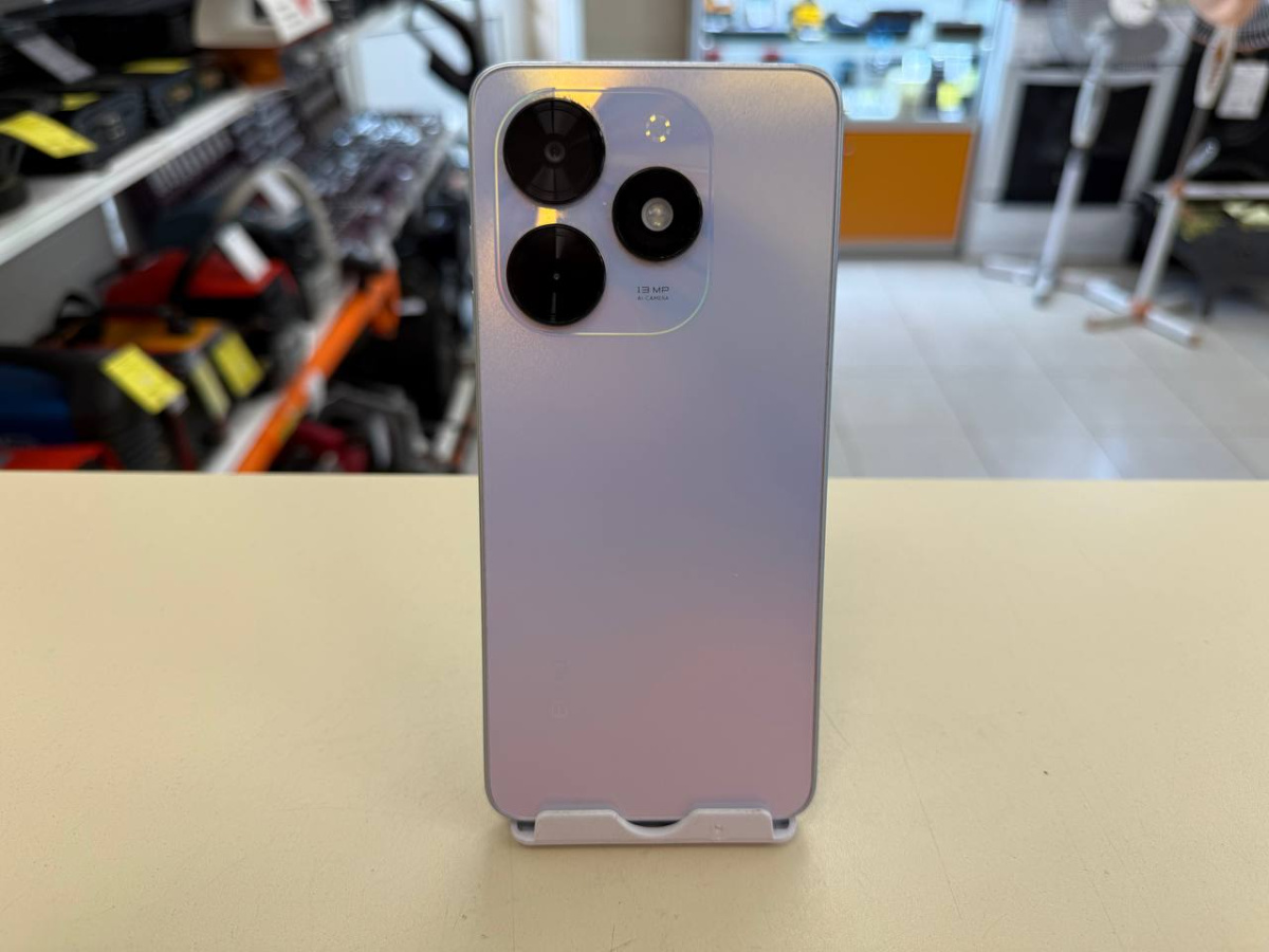 Смартфон Tecno Spark Go 2024 4/64
