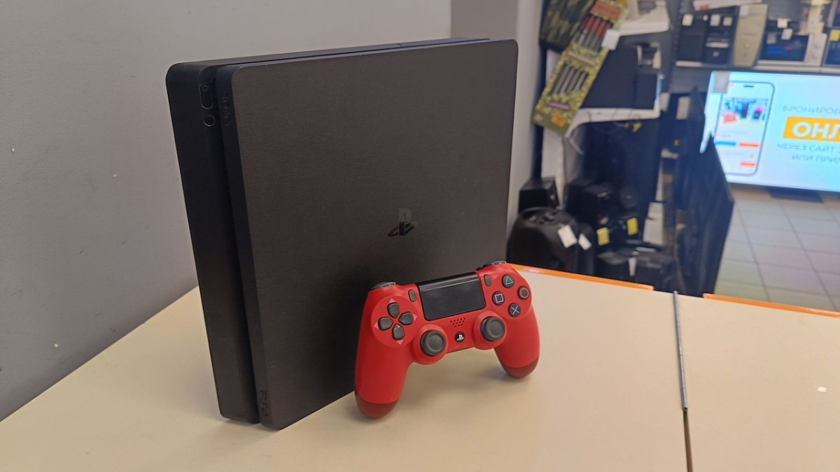 Игровая приставка PlayStation 4 Slim 500GB Игровая приставка PlayStation 4 Slim 500GB