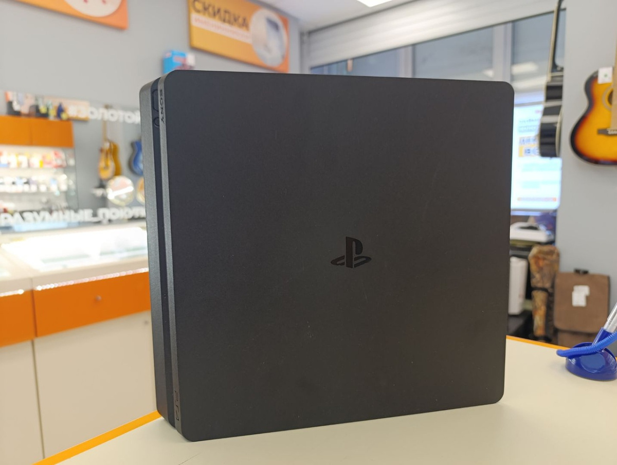 Игровая приставка PlayStation 4 Slim 500GB Игровая приставка PlayStation 4 Slim 500GB