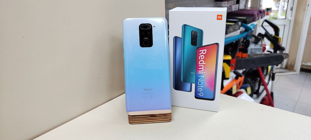 Смартфон Xiaomi Redmi Note 9 4/128