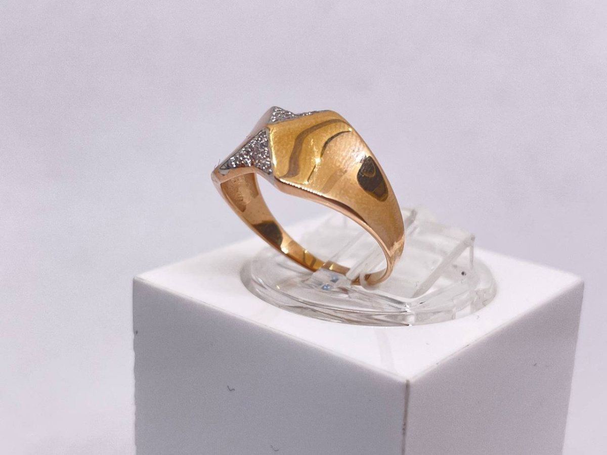 КОЛЬЦО С КАМНЯМИ (Au 585)