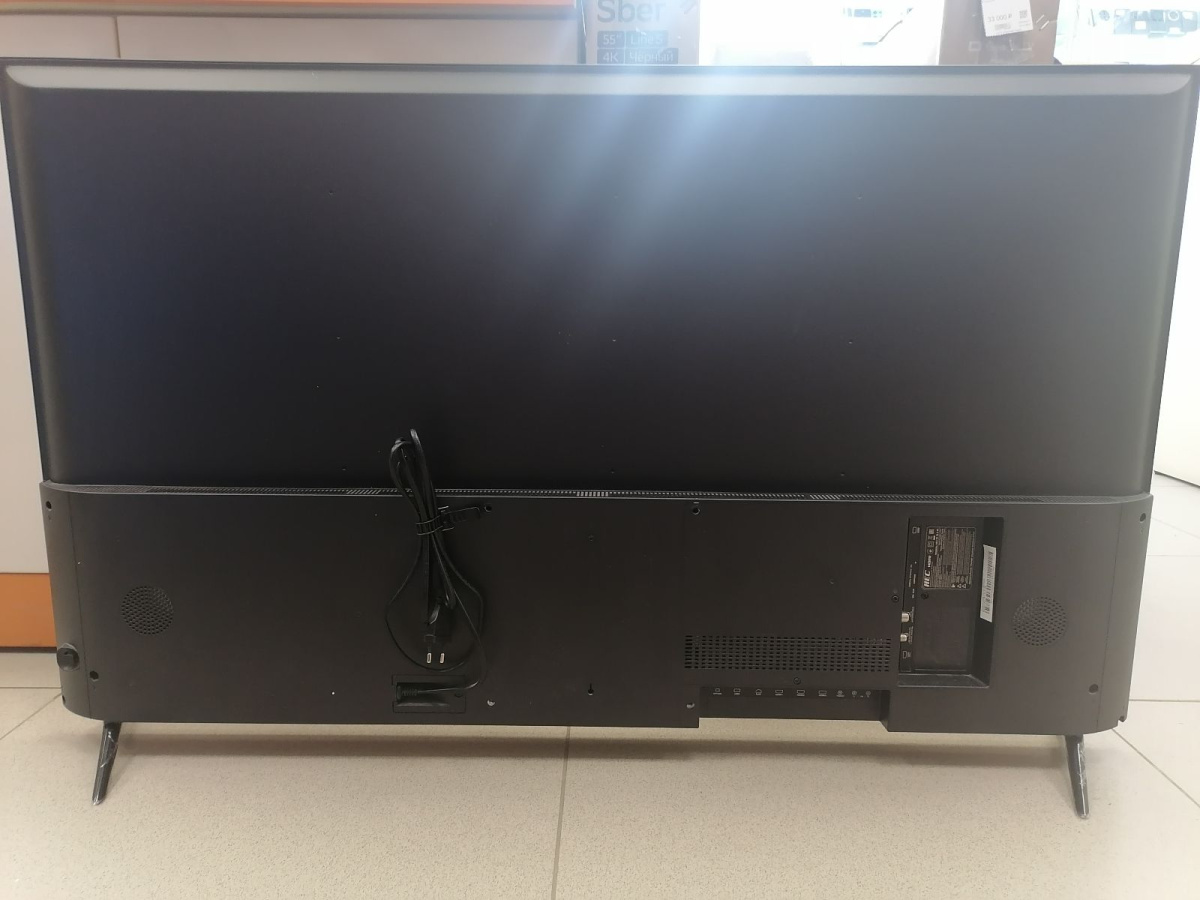 LED Телевизор HEC R1 50S