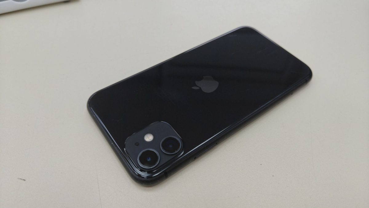 Смартфон Apple iPhone 11 128Gb