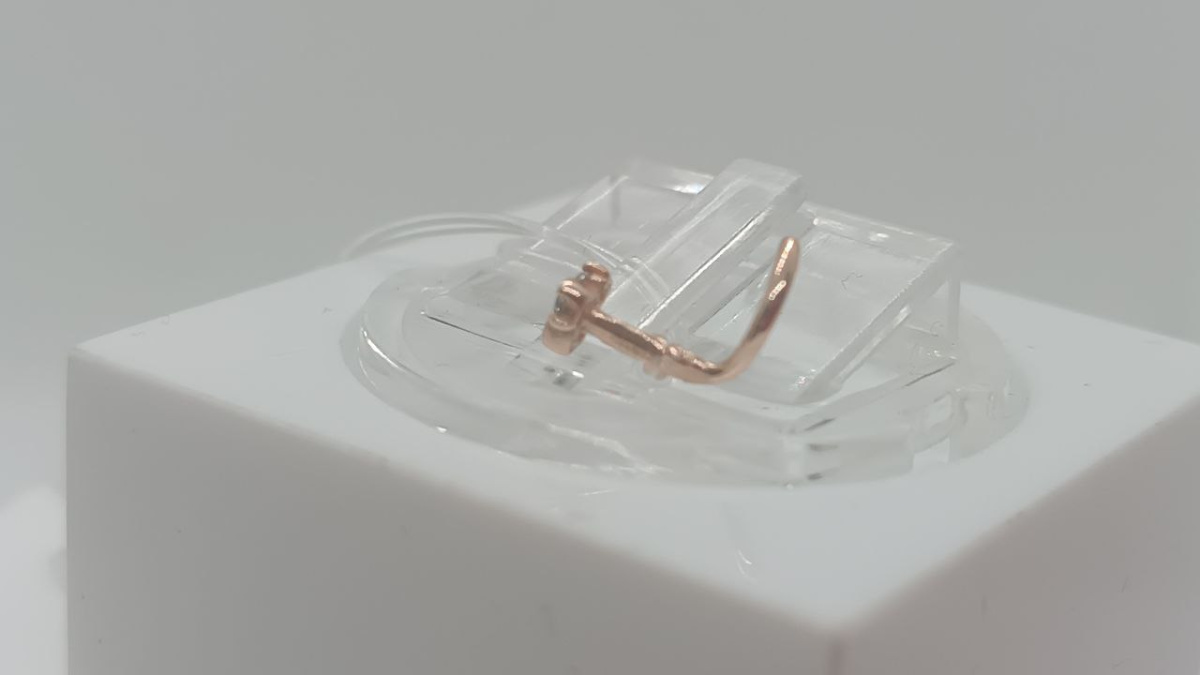 ПИРСИНГ С КАМНЯМИ (Au 585)