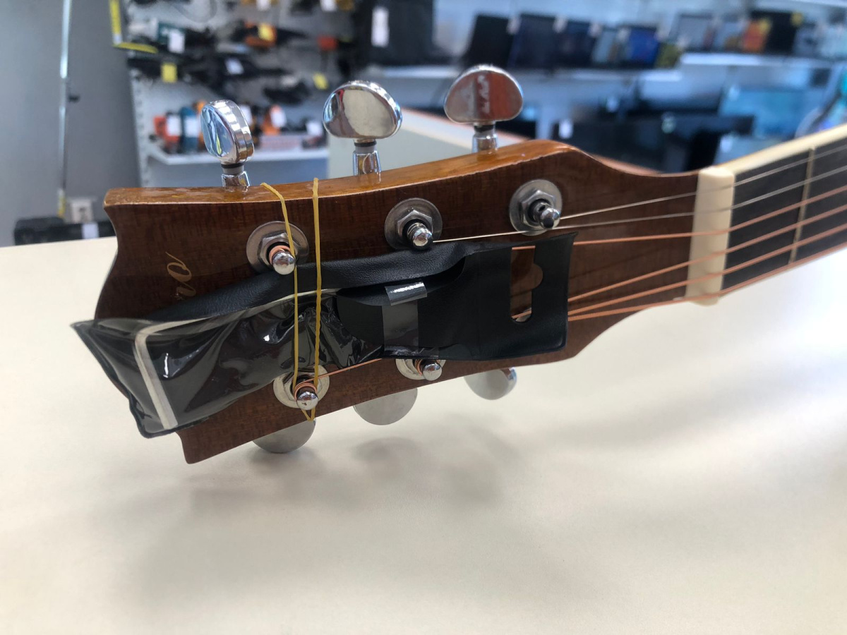 Гитара акустическая Elitaro E4010 SB