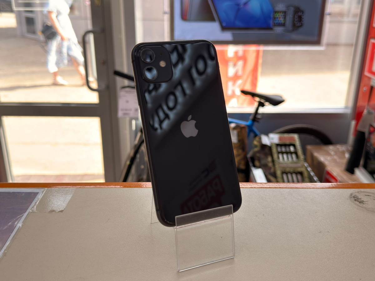 Смартфон Apple iPhone 11 64Gb