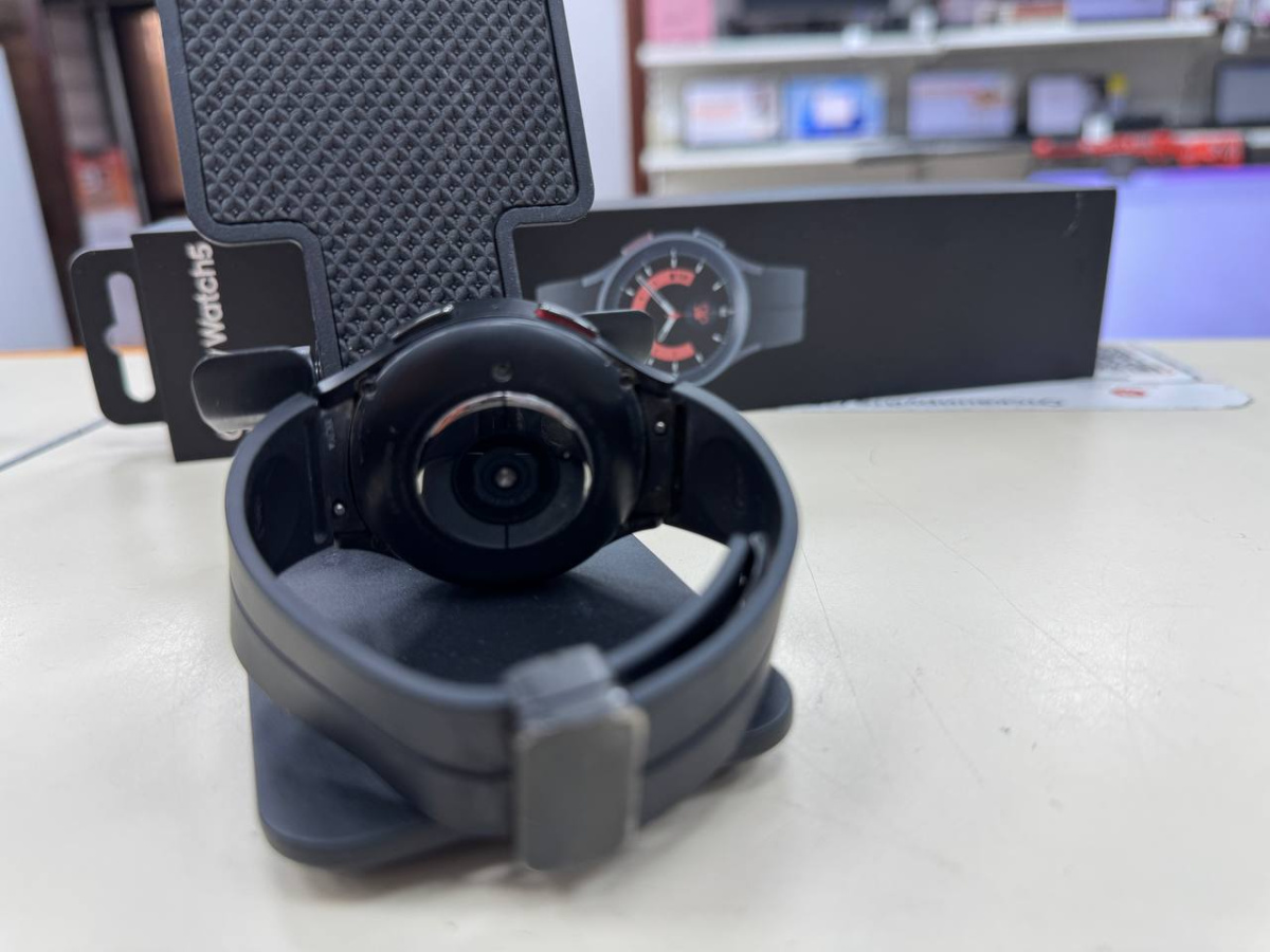 Смарт-часы Samsung Galaxy Watch 5 Pro 45mm