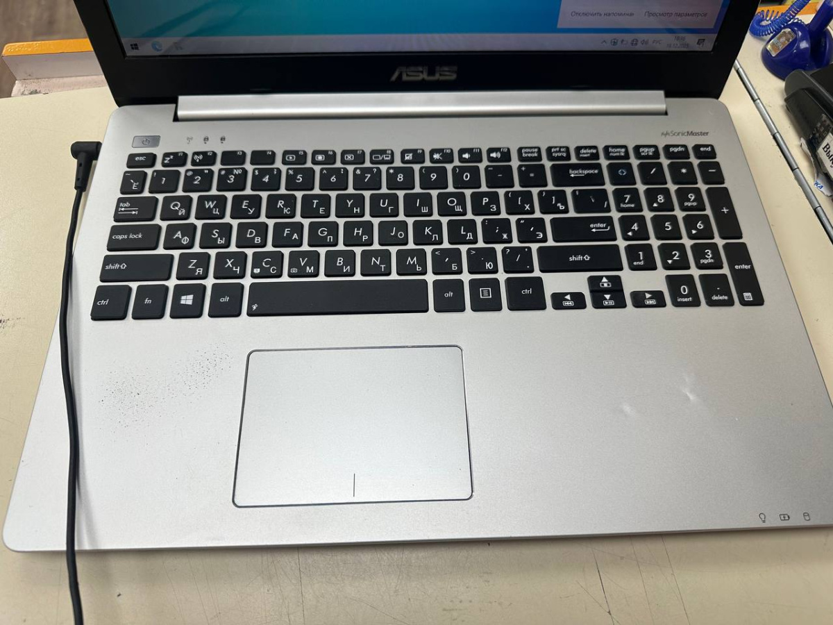 Ноутбук ASUS k551l; Core i7-4510U, GeForce 840M, 6 Гб, 240 Гб, Нет