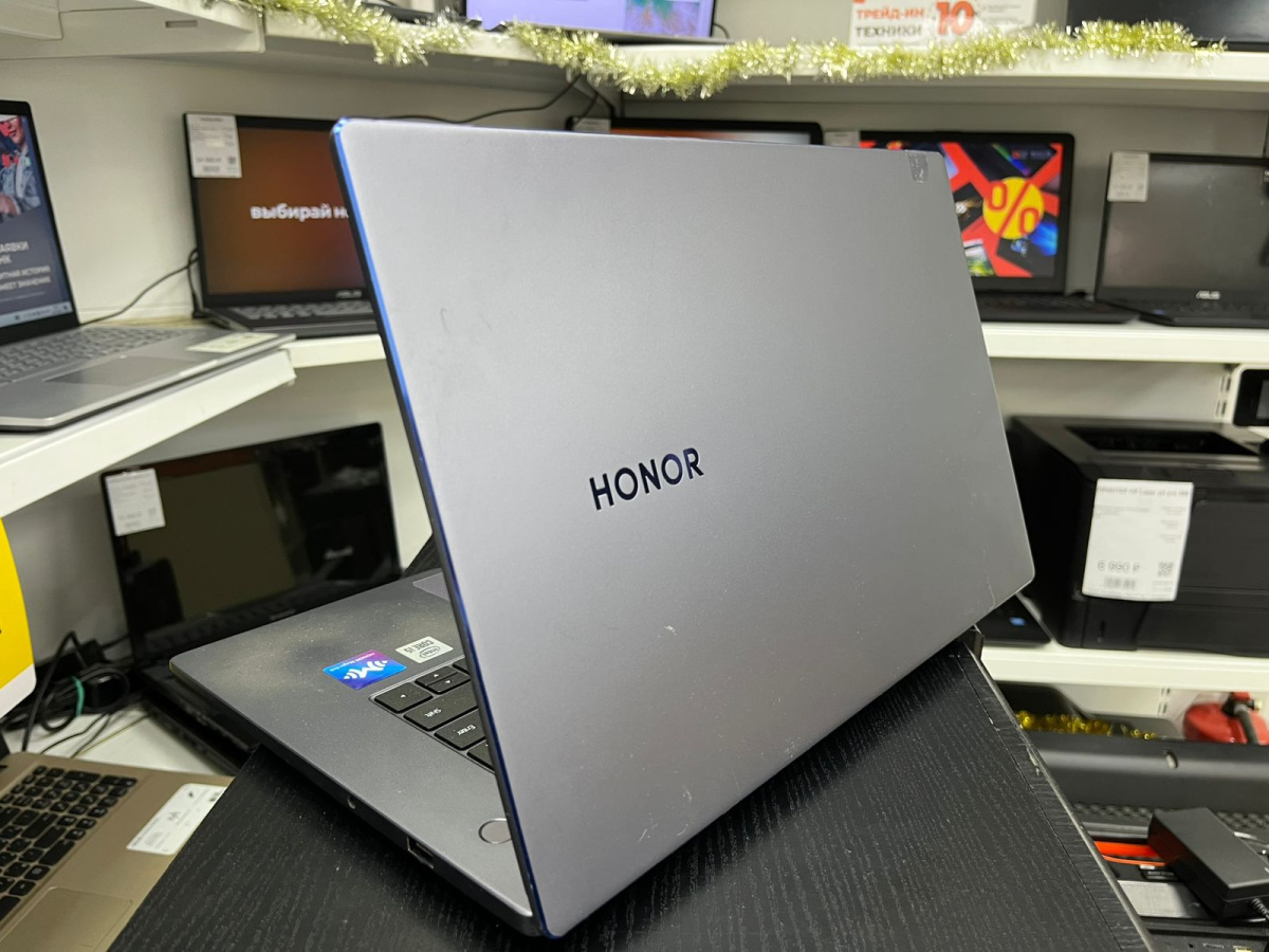 Ноутбук Honor; Ryzen 5 3500U, HD Graphics, 8 Гб, 256 Гб, Нет