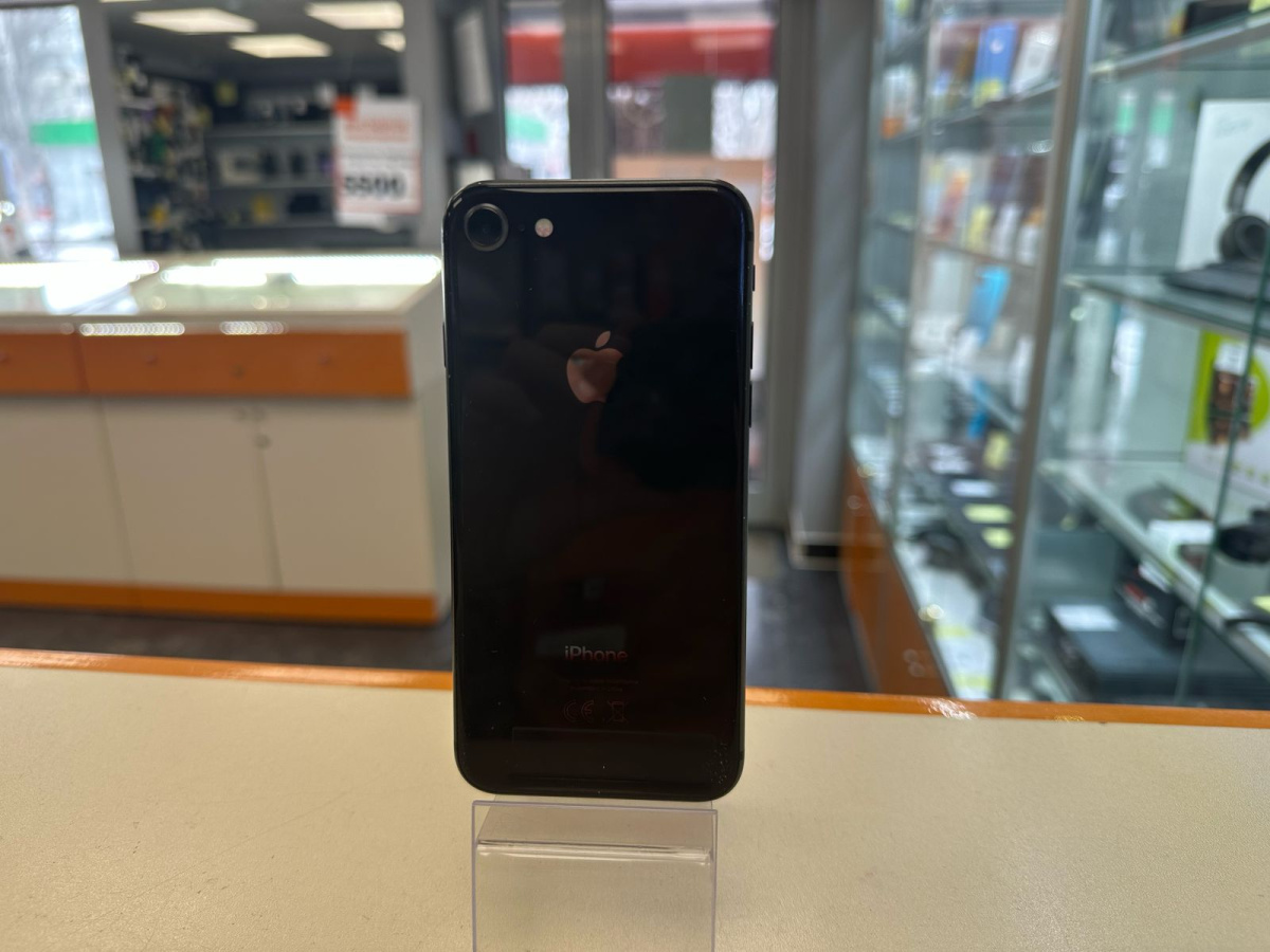 Смартфон Apple iPhone 8 64Gb