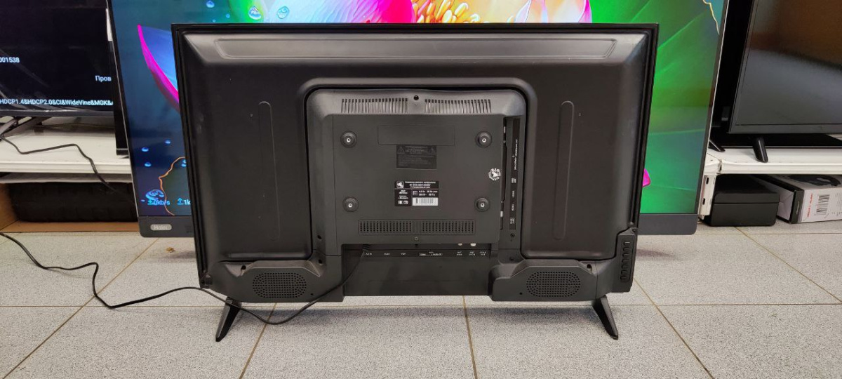 LED Телевизор HI VHIX-32H181MSY