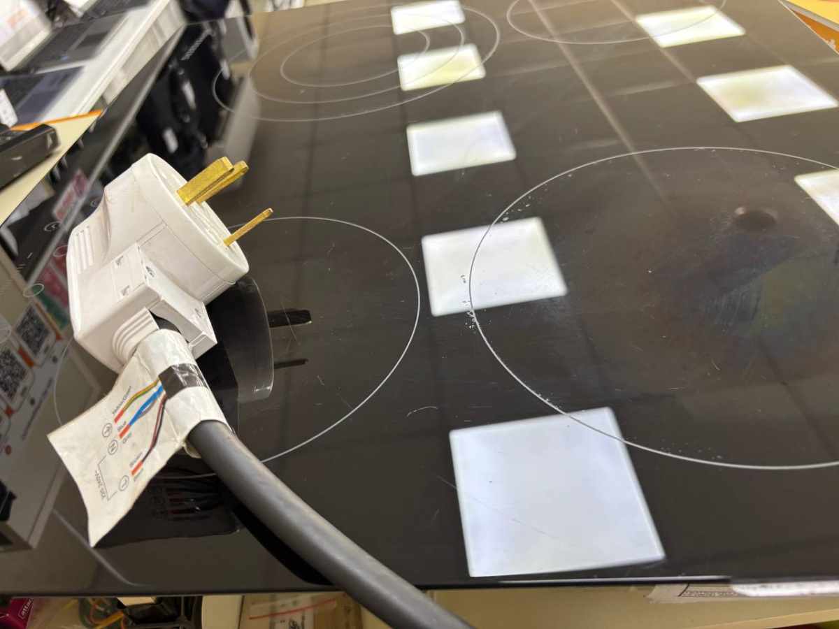 Встраиваемая электрическая панель Kuppersberg ECS 603