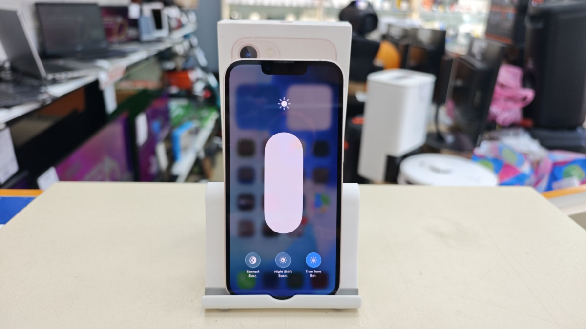 Смартфон Apple iPhone 13 128Gb