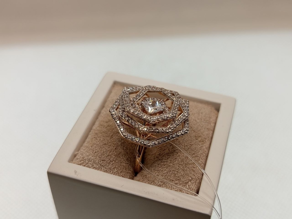 КОЛЬЦО С КАМНЯМИ (Au 585)