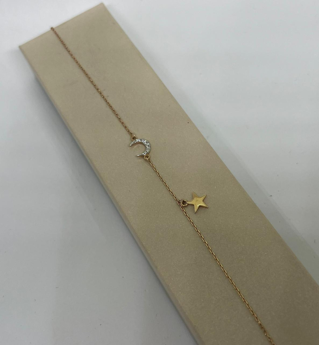 Б585 БРАСЛЕТ С КАМНЯМИ (Au 585)