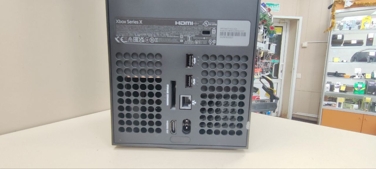 Игровая приставка Xbox Series X 1Tb