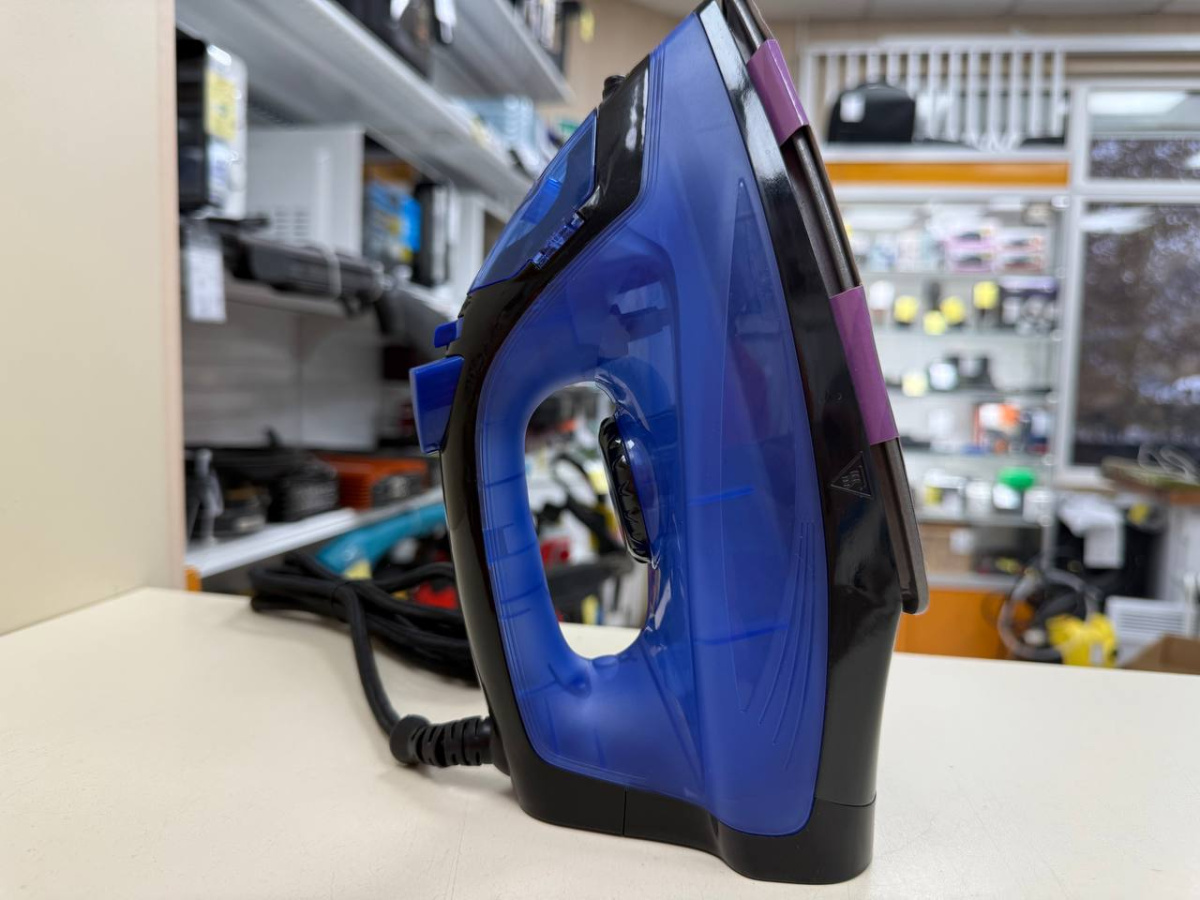 Утюг Centek CT-2360