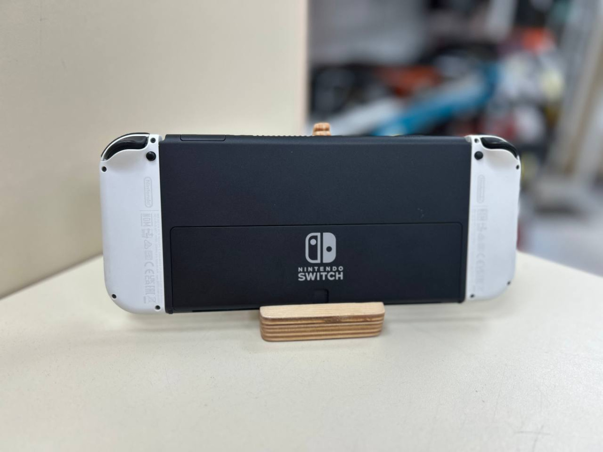 Игровая приставка Nintendo Switch Oled