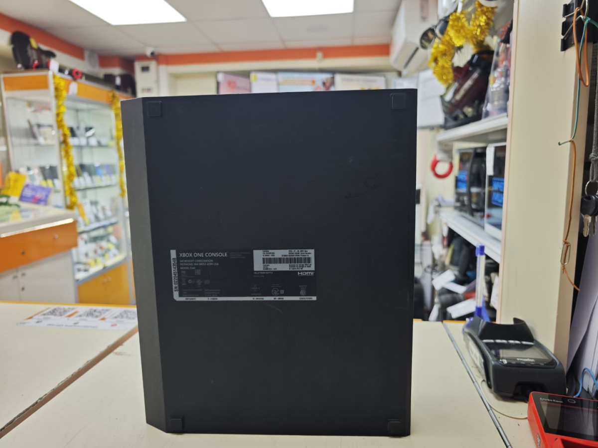 Игровая приставка Xbox One 500Gb