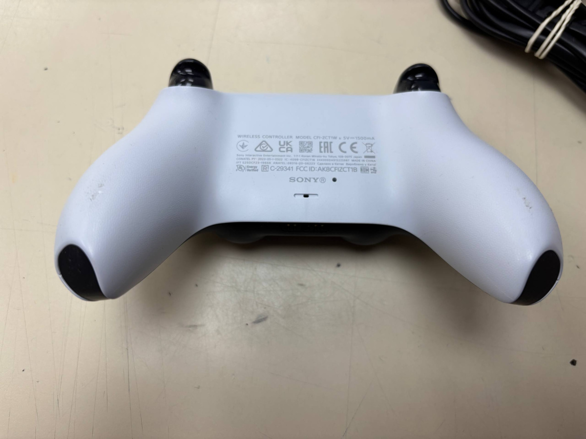 Игровая приставка PlayStation 5 825Gb (С дисководом)