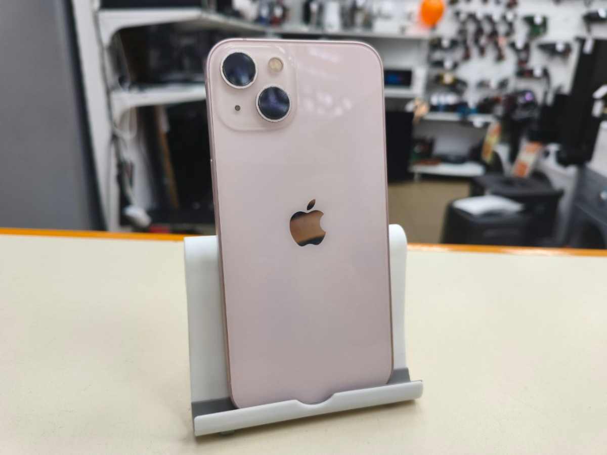 Смартфон Apple iPhone 13 128Gb