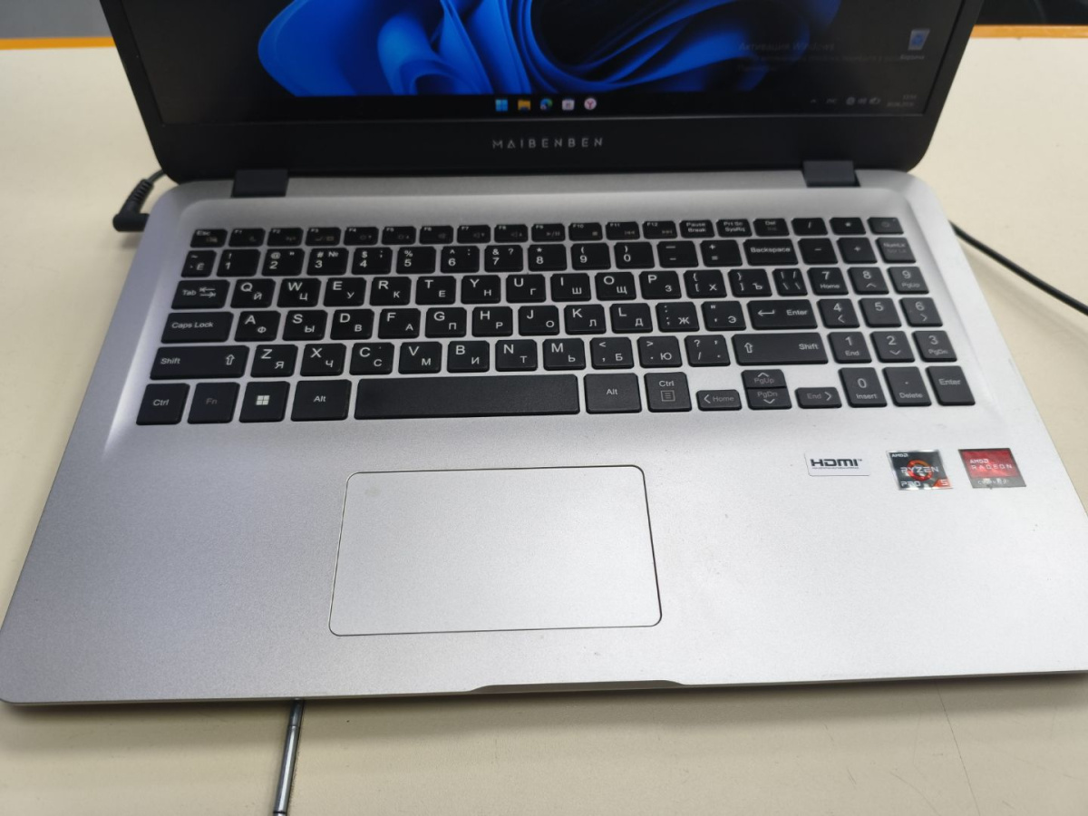 Ноутбук Maibenben; Ryzen 5 PRO 4650G, AMD Radeon (TM) Graphics, 4 Гб, 480 Гб, Нет