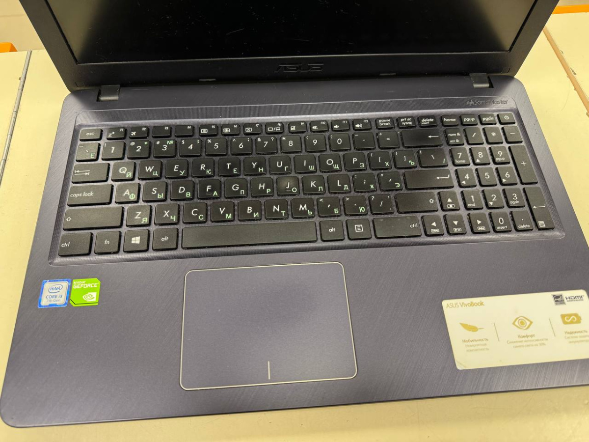 Ноутбук ASUS; Core i3-7020U, GeForce MX110, 8 Гб, Нет, 1 Tb