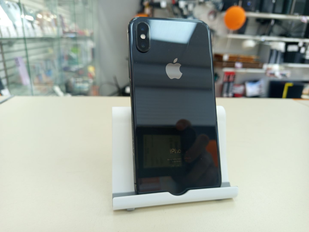 Смартфон Apple iPhone X 64Gb