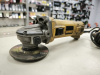 Угловая шлифмашина Dewalt D28133-QS